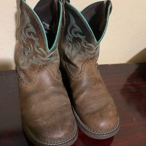 Justin cowgirl boots size 9.5